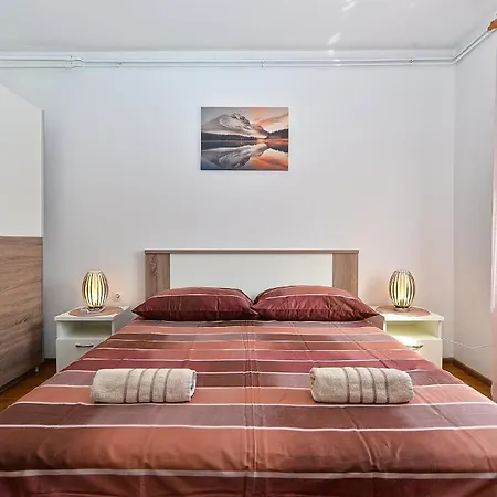 Für 4 Personen Ca 60 Qm In červar-porat, Istrien Istrische Riviera Apartamento