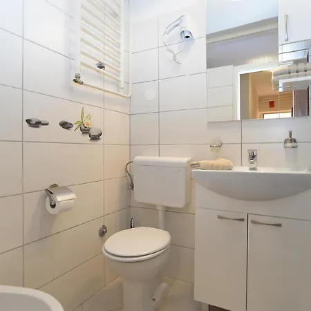 Für 4 Personen Ca 60 Qm In červar-porat, Istrien Istrische Riviera Apartamento
