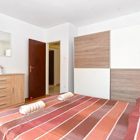 Apartamento Für 4 Personen Ca 60 Qm In červar-porat, Istrien Istrische Riviera