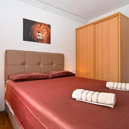 Apartamento Für 4 Personen Ca 60 Qm In červar-porat, Istrien Istrische Riviera *